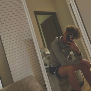 Meet your Posher, Adrian